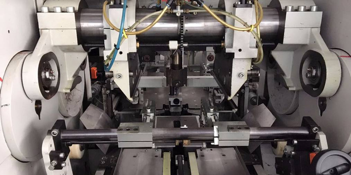 惠力（lì）生為台燿科技定期生產定製機械刀具