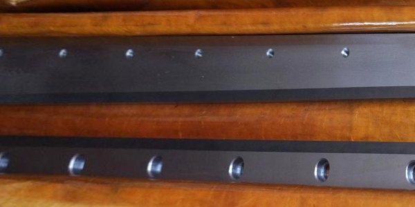 鎢鋼（gāng）裁切刀運作時注意事項有哪些？